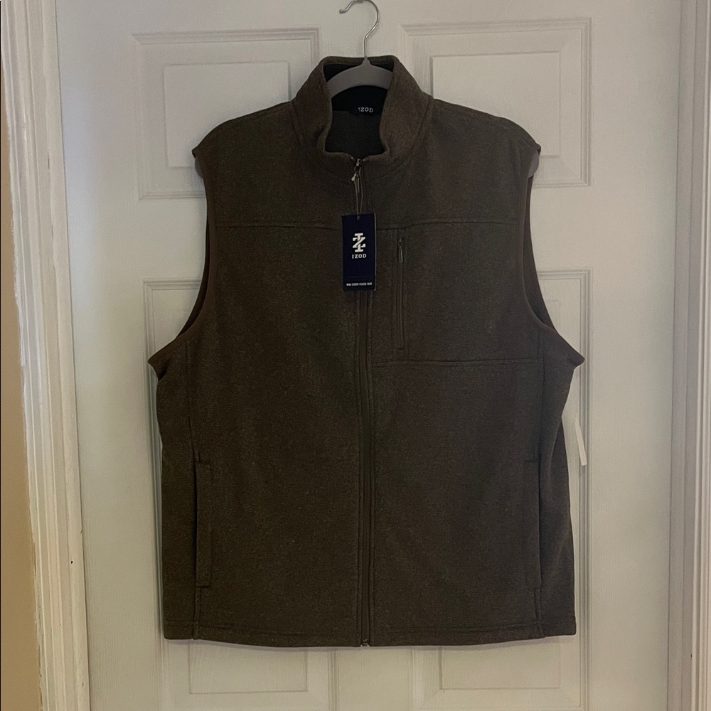 Izod Men's Dark Brown Vest